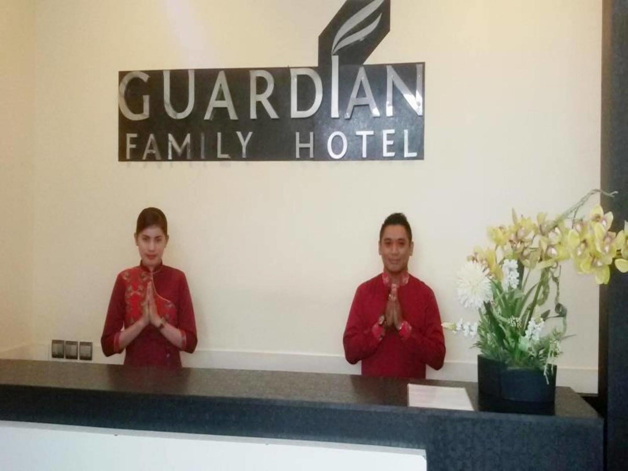 Guardian Family Hotel Sorong Bagian luar foto